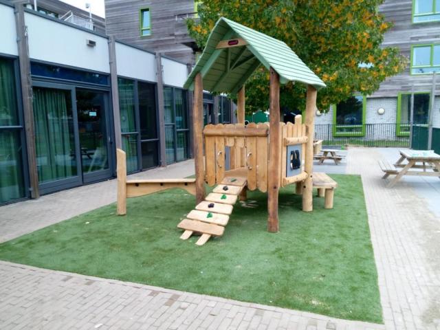 buiten speelhuis KDV Oost Breukelderweg kinderopvang BijdeHandjes locatie Bennekom