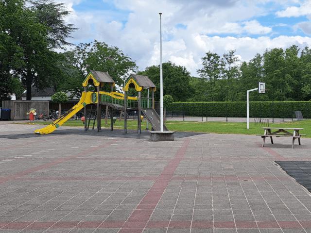 BijdeHandjes Doornspijk peuteropvang buiten speelplein